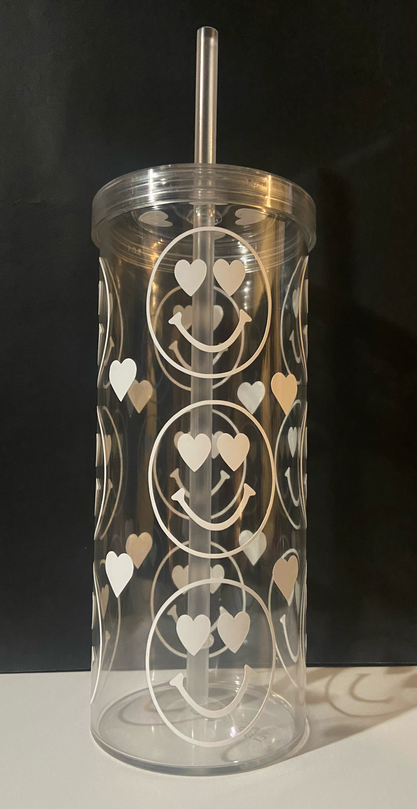 Heart Eyes Smiley Face Skinny Tumbler (White)