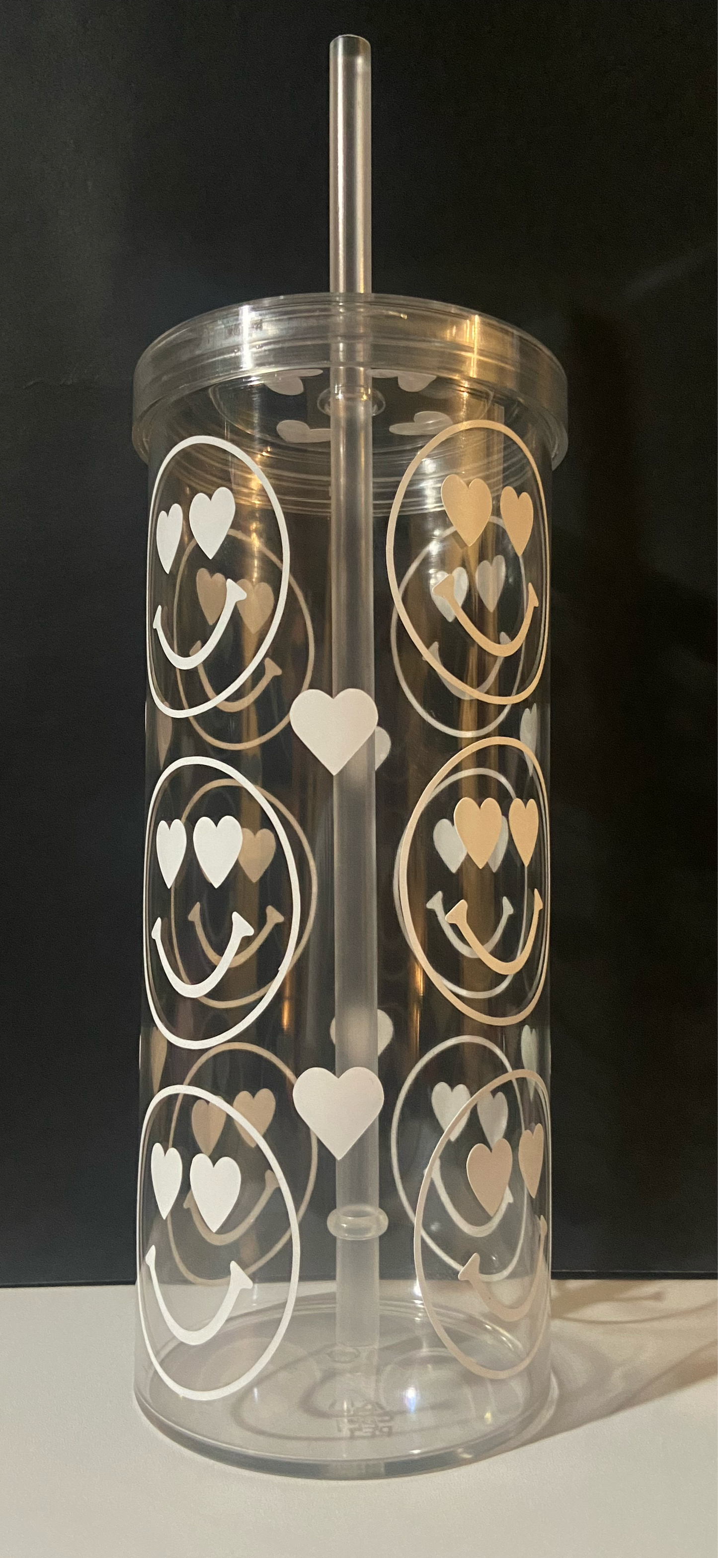 Heart Eyes Smiley Face Skinny Tumbler (White)